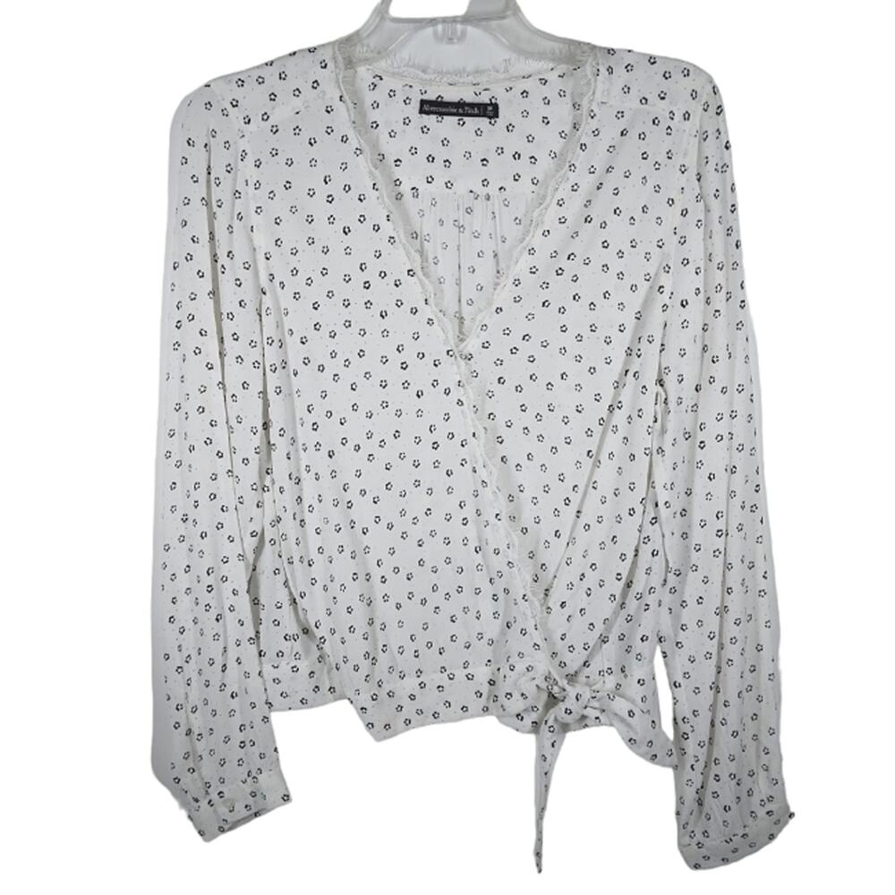 Abercrombie & Fitch Wrap Front Top White size Medium